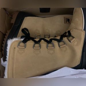 Sorel Women's Tivoli IV Tall Boot - Light Rain and Light Snow - Waterproof